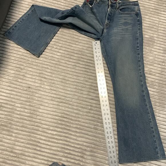 BCBG Y2K Jamil Flare Jeans Low Rise Wide Leg Flare Blue Denim 11/12 - Picture 9 of 10